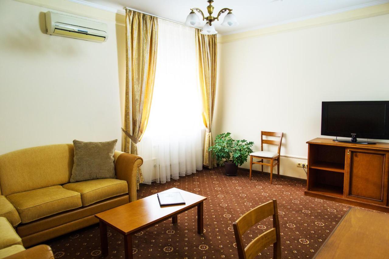 Conference Hall Irpin' Hotel ภายนอก รูปภาพ