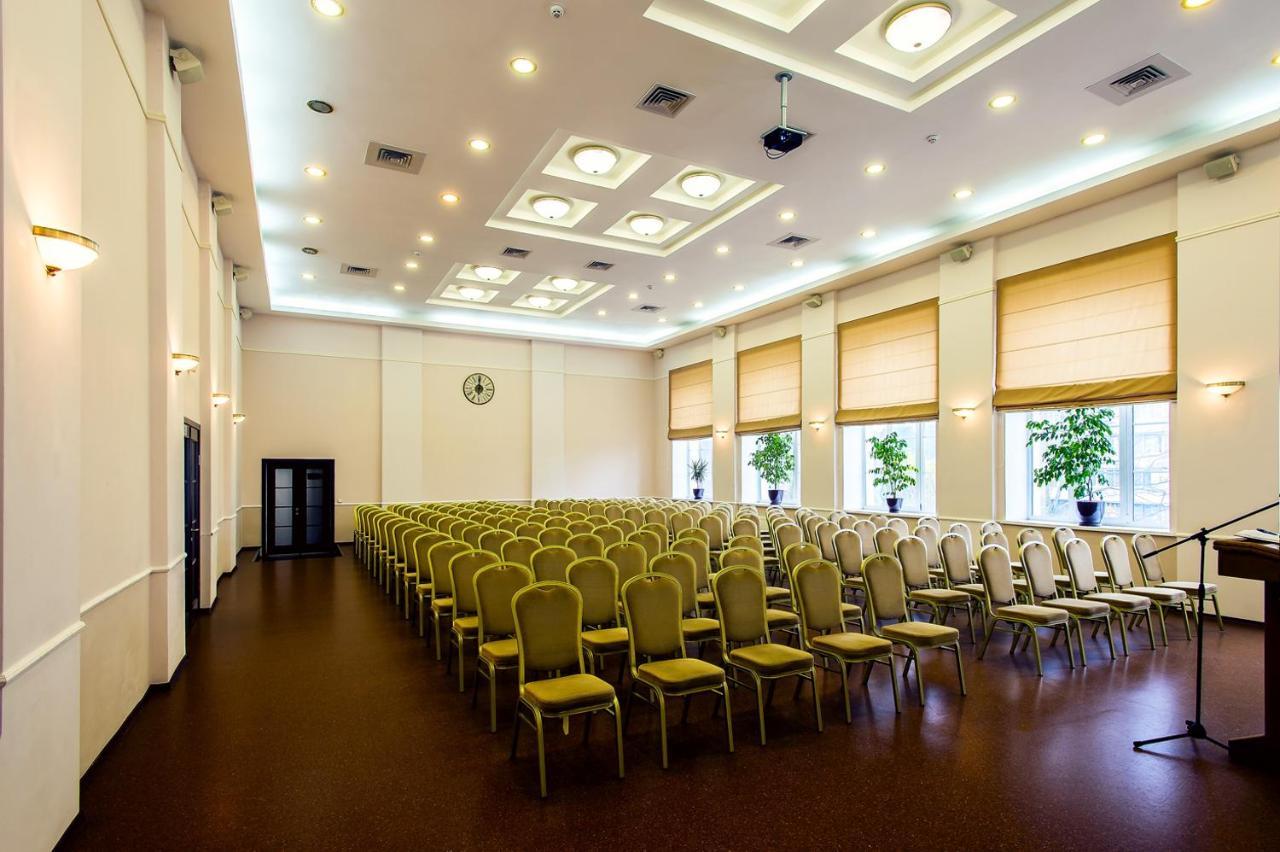Conference Hall Irpin' Hotel ภายนอก รูปภาพ
